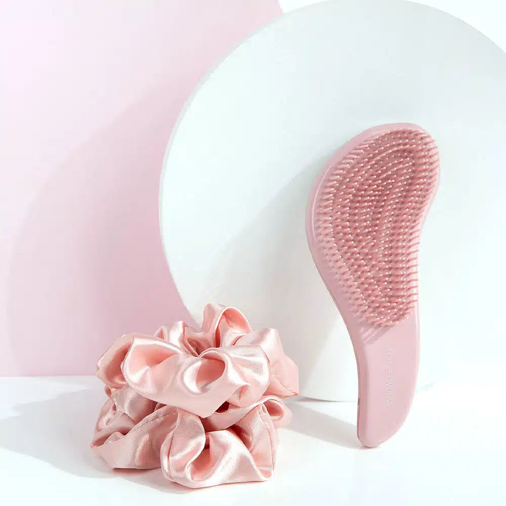 BW Detangling Brush & Scrunchie Set Gentle Hair Detangler & Styling Accessories