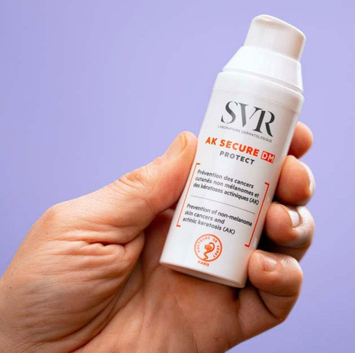 إس في آر كريم إيه كيه سيكيور دي إم بروتكت بعامل حماية 50+ من الشمس 50 مل